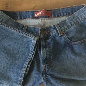 Levi relaxed fit jeans